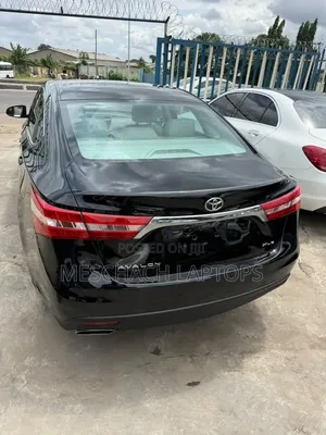Toyota Avalon XLE Premium Sedan FWD (3.5L 6cyl 6A) 2013 Black