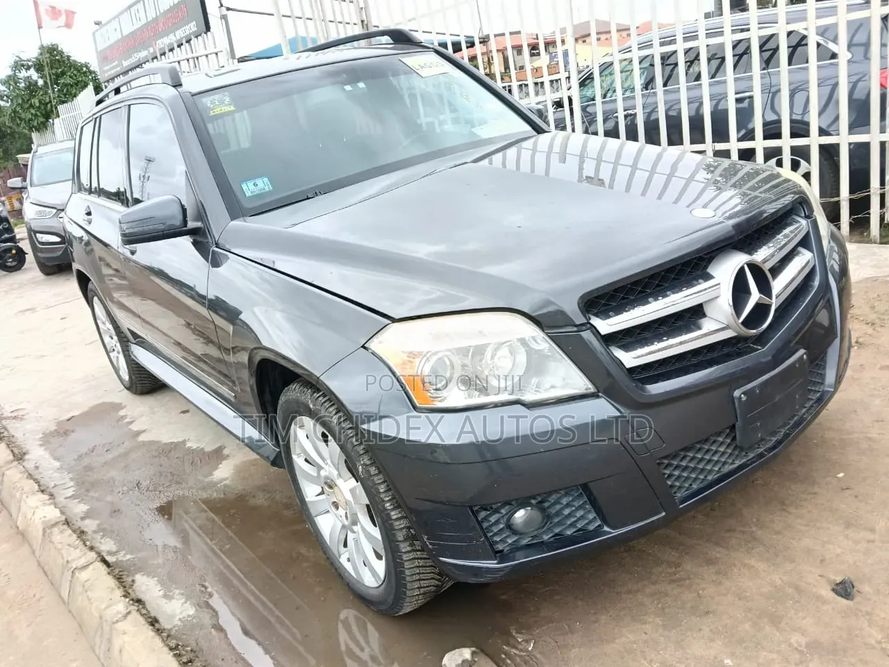 Mercedes-Benz GLK-Class 2011 Gray