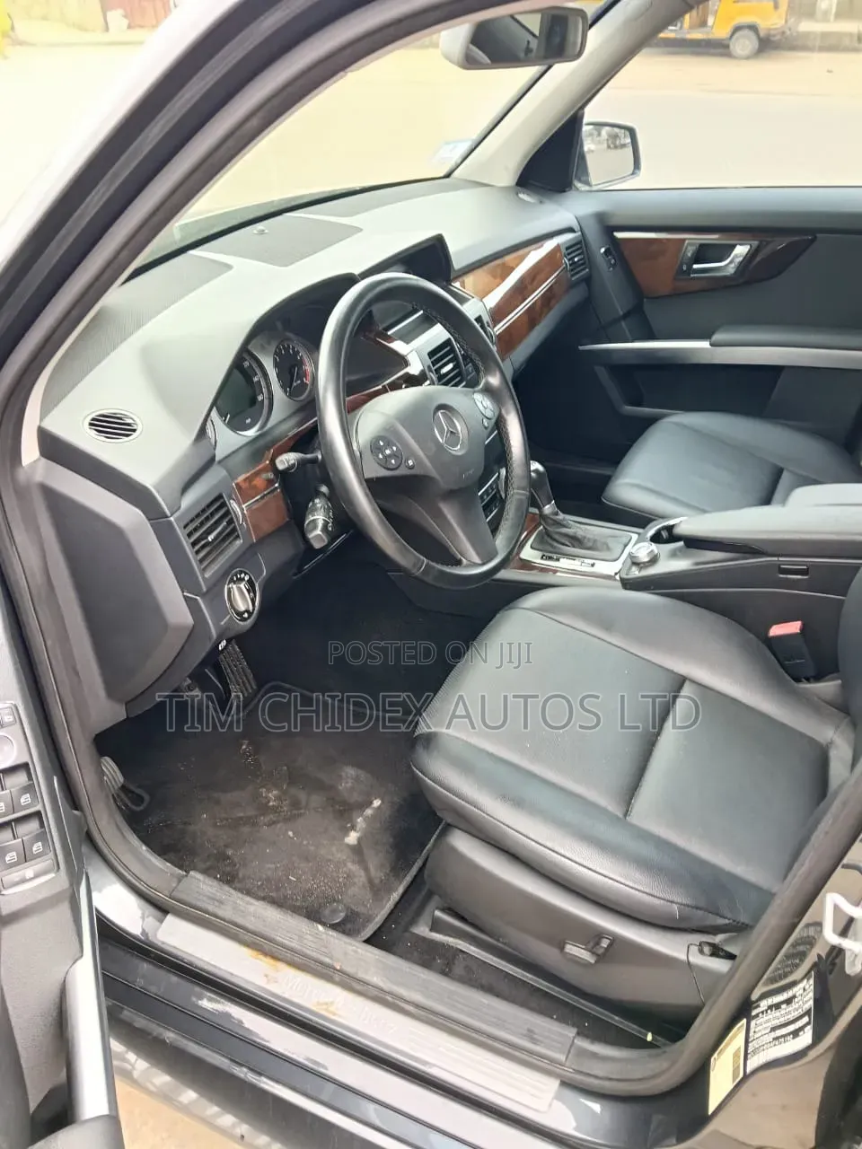Mercedes-Benz GLK-Class 2011 Gray