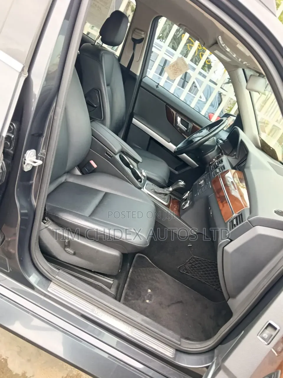 Mercedes-Benz GLK-Class 2011 Gray