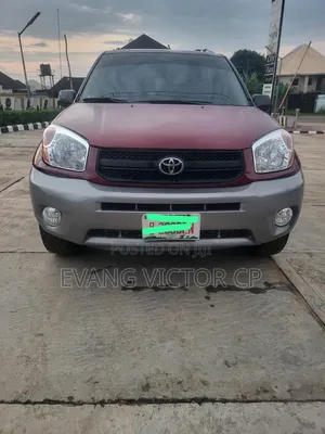 Toyota RAV4 2.0 2005 Red