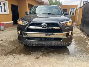 Toyota 4-Runner SR5 2WD 2011 Gray
