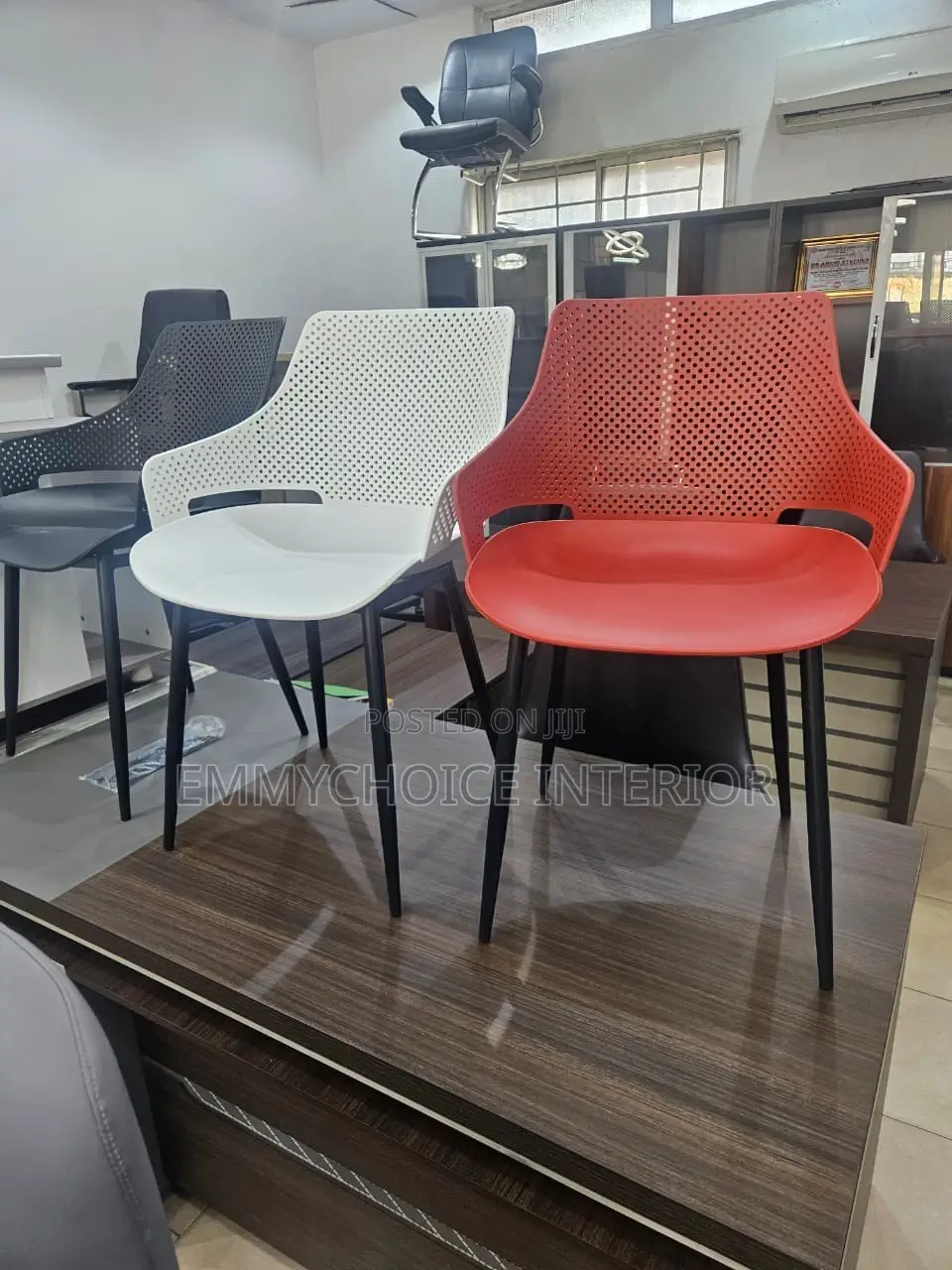 Fancy Plastic Chair  for Restaurant, Dining &Cafe Chairs