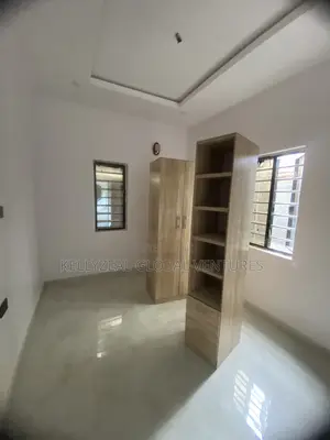 3bdrm Apartment in Greenfield Estate, Ago Palace for rent