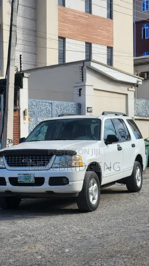 Ford Explorer 2005 White