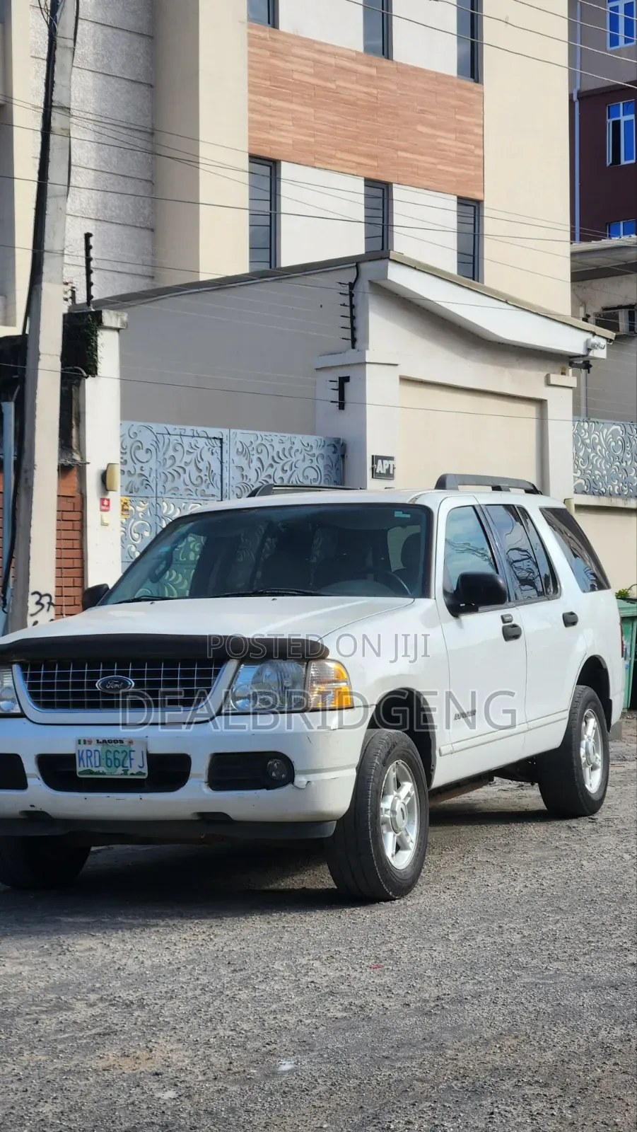 Ford Explorer 2005 White