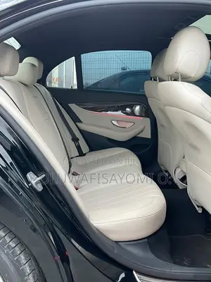 Mercedes-Benz E300 4Matic AWD Sedan (2.0L 4cyl 9A) 2017 Black