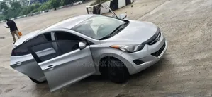 Hyundai Elantra 2011 Silver