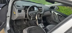 Hyundai Elantra 2011 Silver