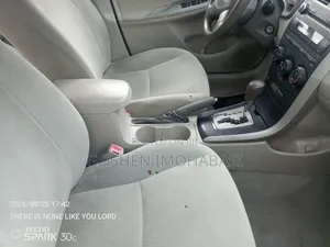 Toyota Corolla 2010 Green