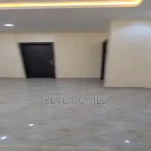 3bdrm Block of Flats in Onike for rent