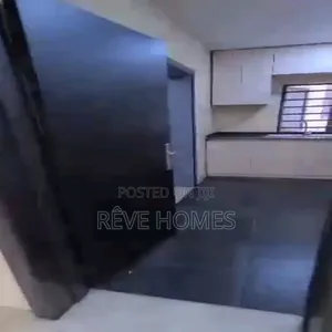 3bdrm Block of Flats in Onike for rent