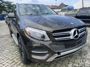 Mercedes-Benz GLE-Class GLE 350 2018 Brown