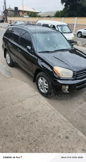 Toyota RAV4 2002 Black