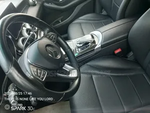 Mercedes-Benz GLC-Class 2017 Black