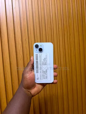 Apple iPhone 15 128 GB Green