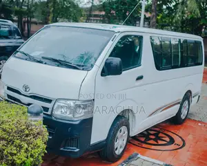 Toyota HiAce 2012 White