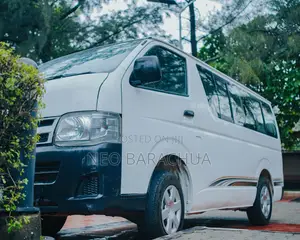 Toyota HiAce 2012 White