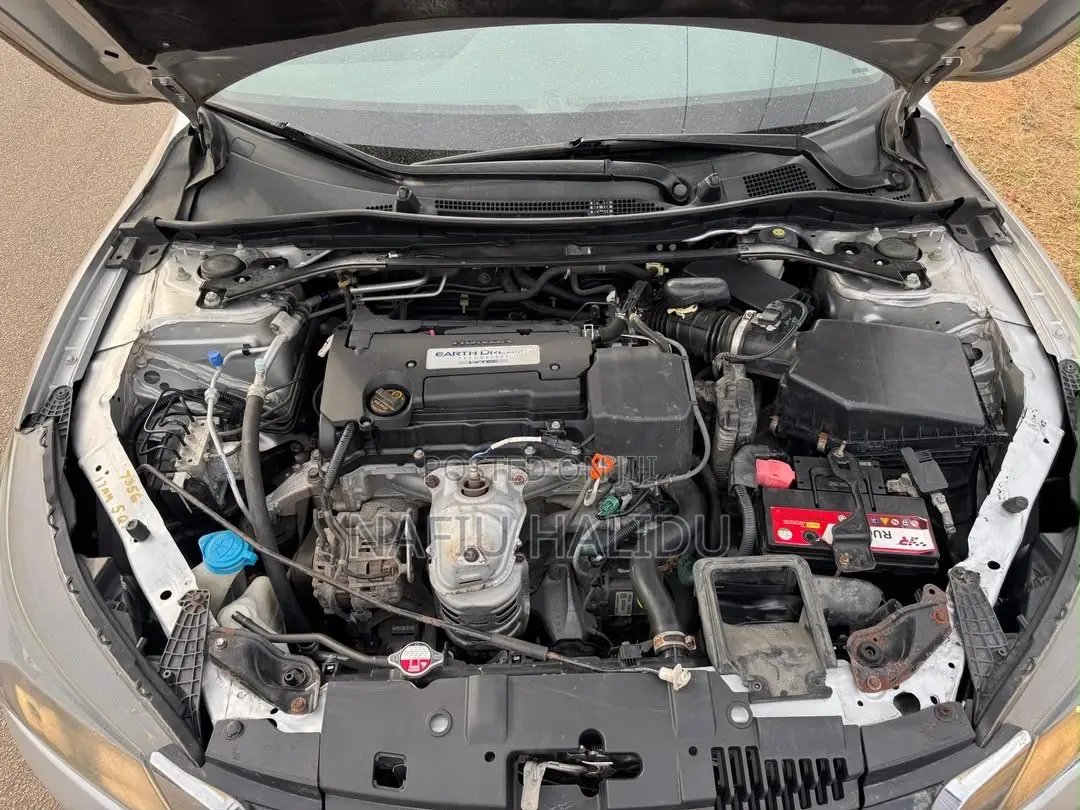 Honda Accord 2014 Silver