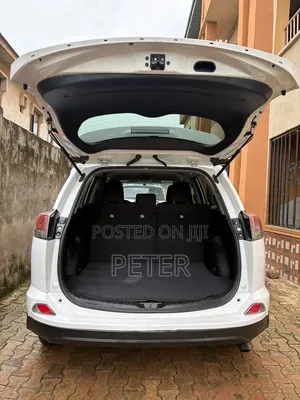 Toyota RAV4 2016 White