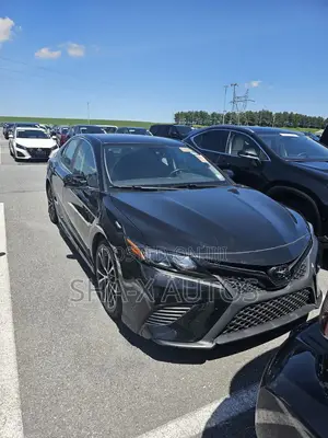 Toyota Camry SE FWD 2020 Black