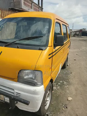 Suzuki Every 2010 Yellow