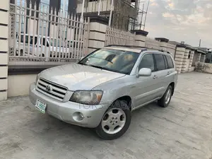 Toyota Highlander 2005 Gold