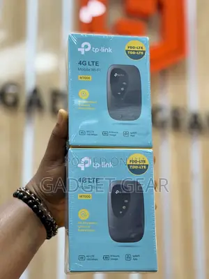 TP-Link M7000 4G LTE Mobile Wi-Fi (MiFi).