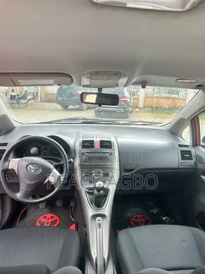 Toyota Auris 1.6 Dual VVT-i 2007 Red