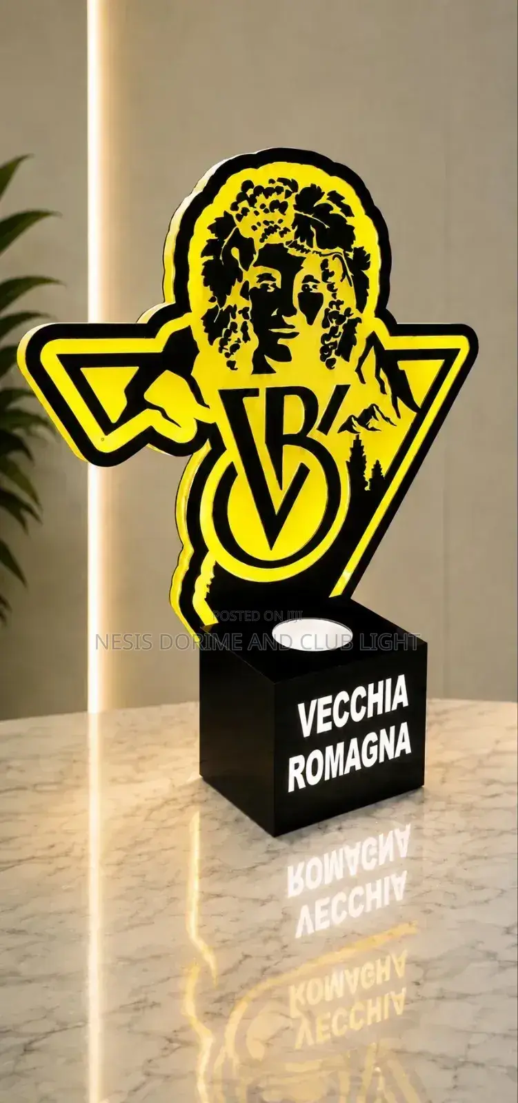 Customized Bottle Presenter