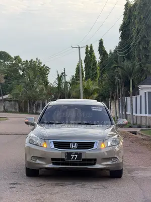 Honda Accord 2011 Gold