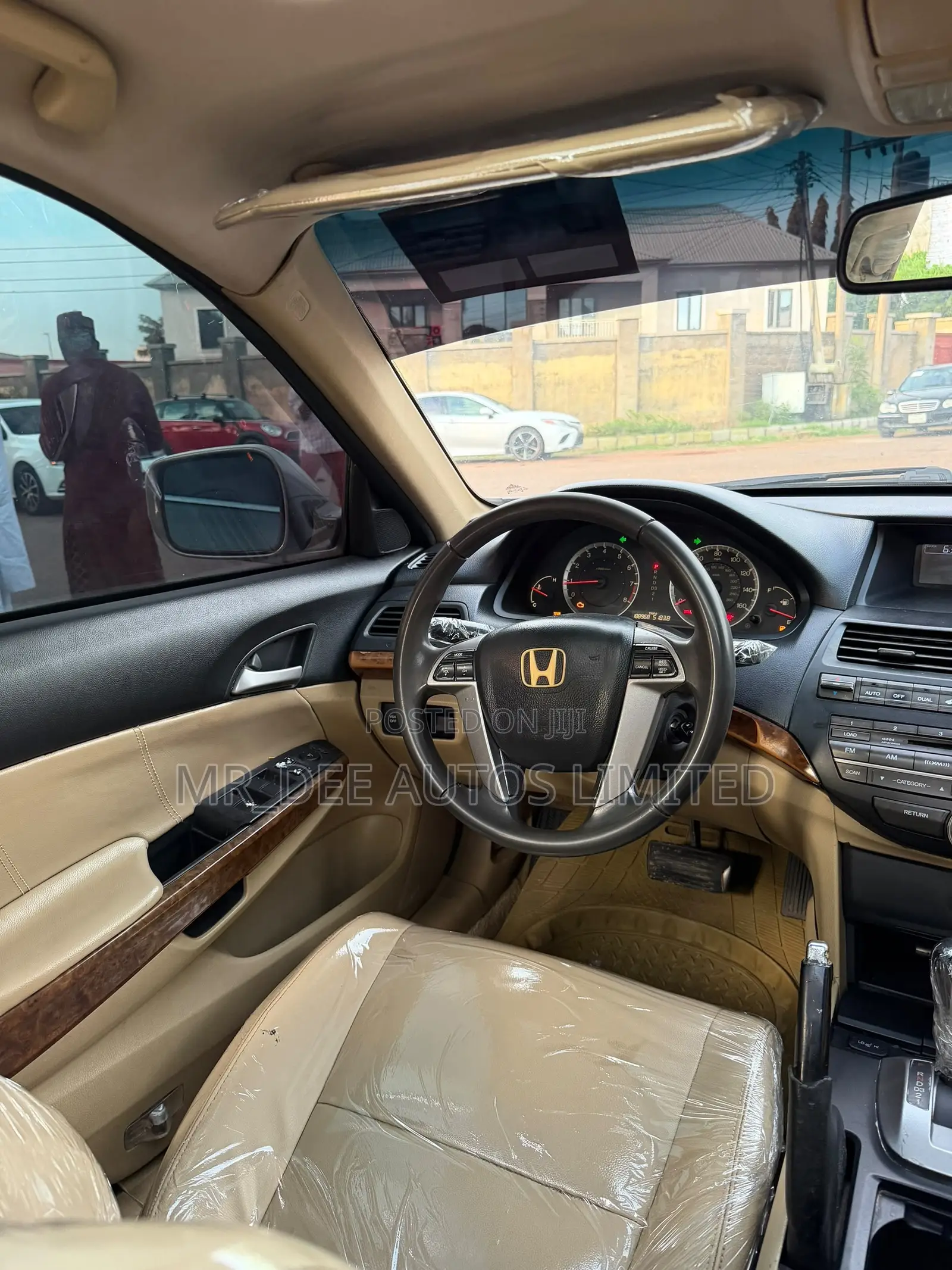 Honda Accord 2011 Gold