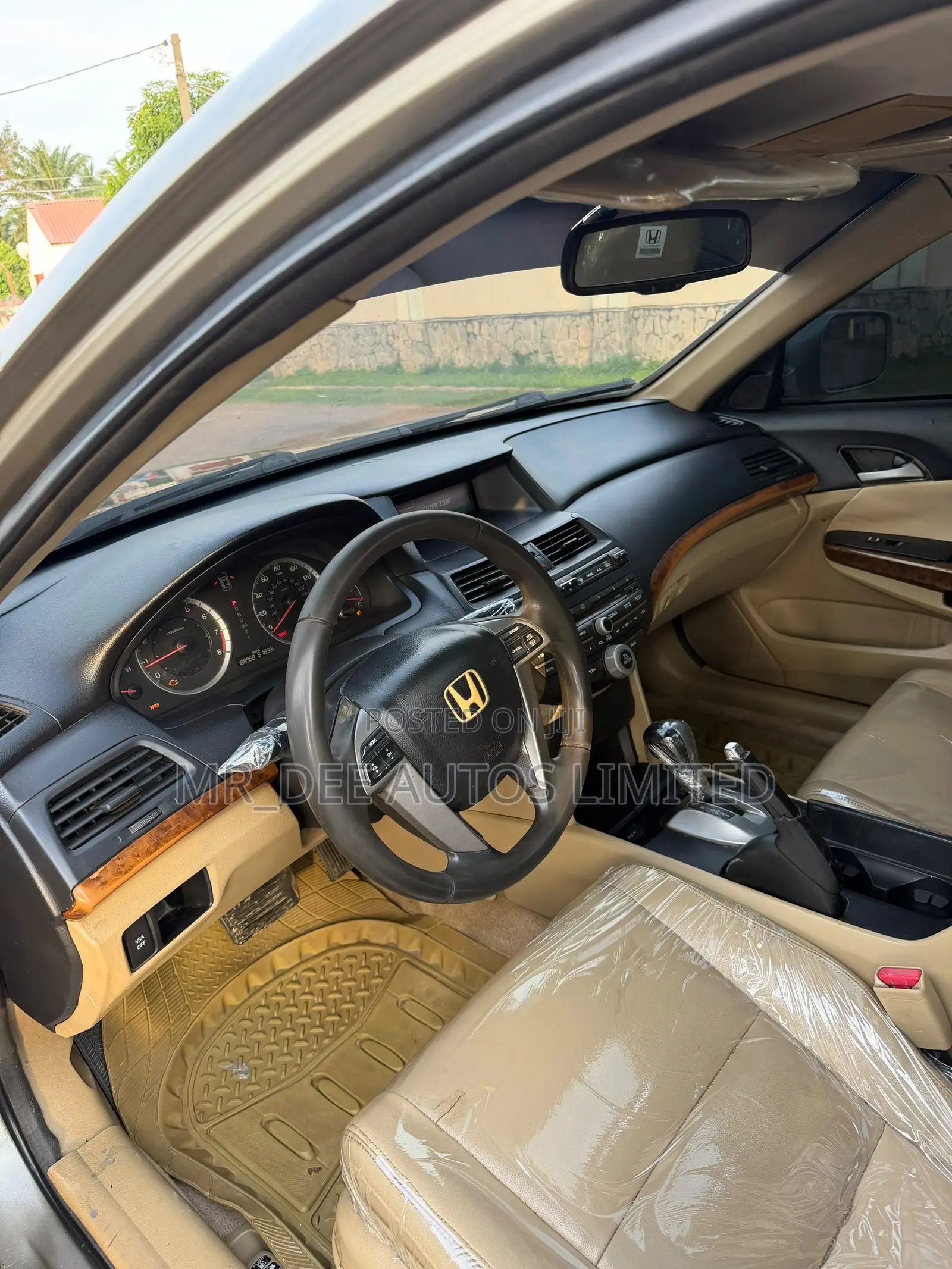 Honda Accord 2011 Gold