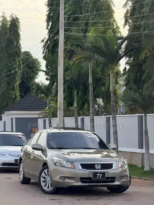 Honda Accord 2011 Gold