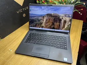 Laptop Dell Latitude 7400 8GB Intel Core i5 SSD 256GB