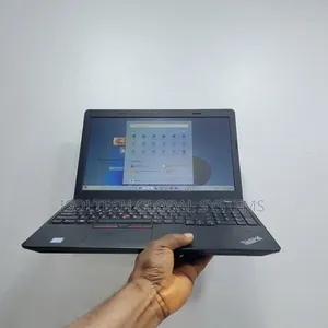 Laptop Lenovo ThinkPad E570 8GB Intel Core i5 HDD 500GB