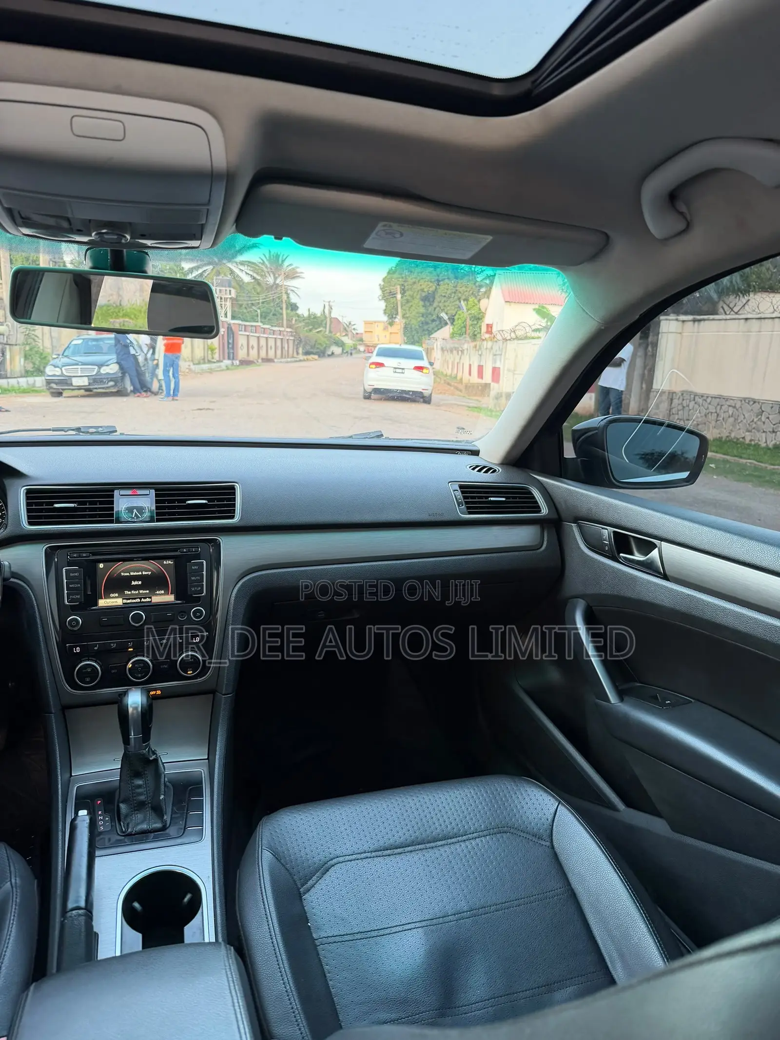 Volkswagen Passat 2014 Black