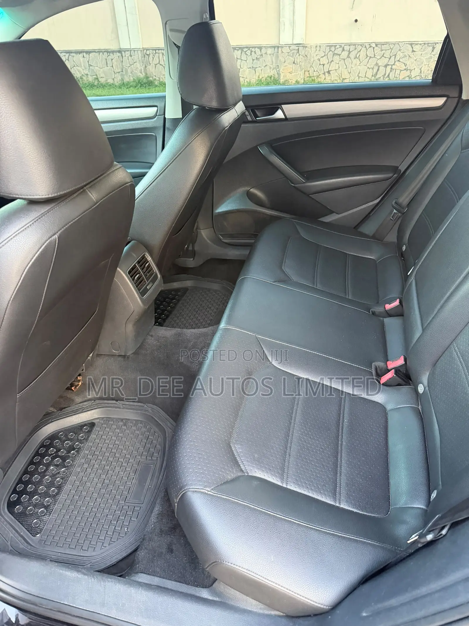 Volkswagen Passat 2014 Black