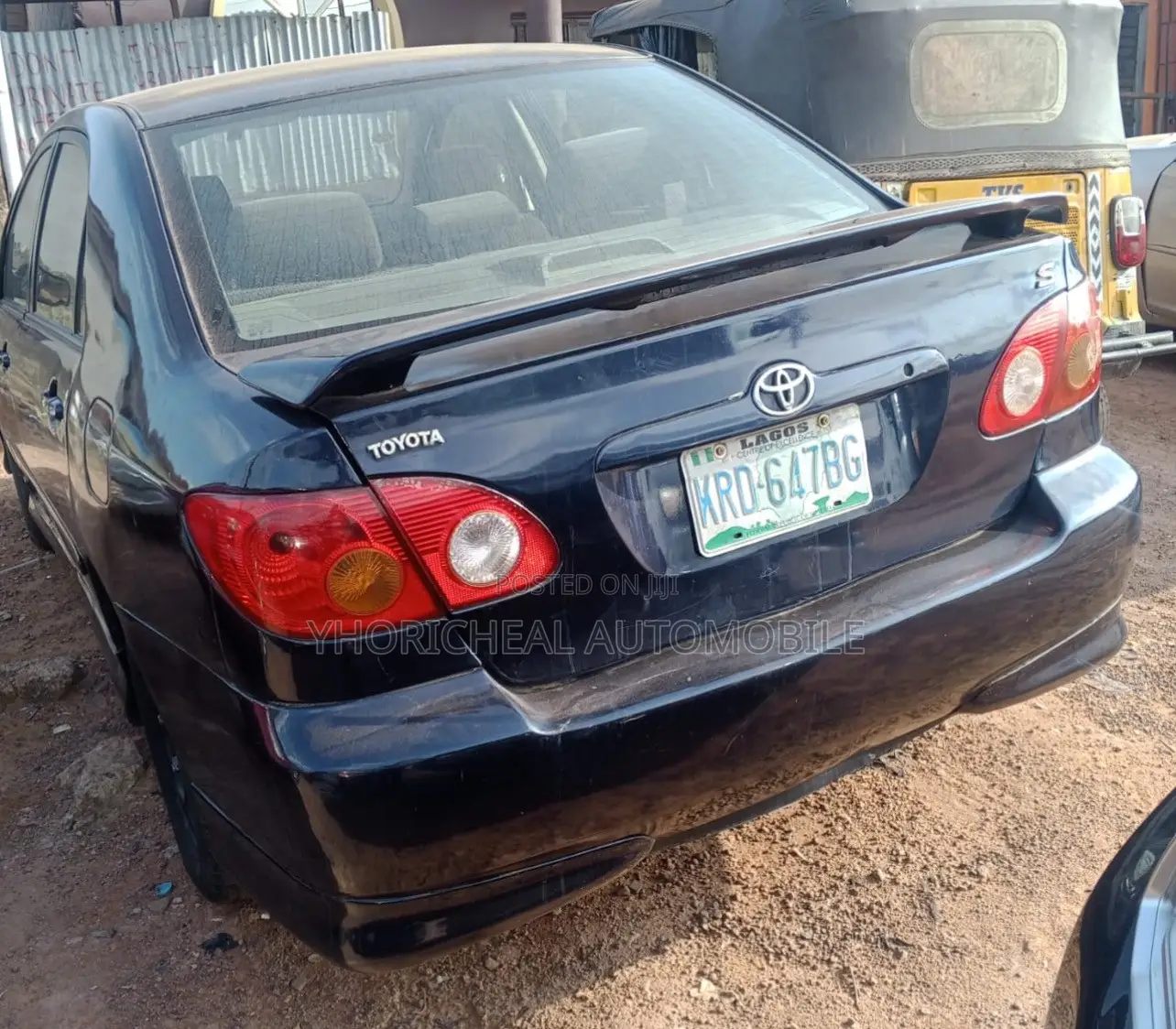 Toyota Corolla LE 2005 Blue