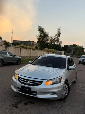 Honda Accord 2010 Silver