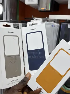Samsung Galaxy Z Flip8 Silicone Ring Magnet Phone Case