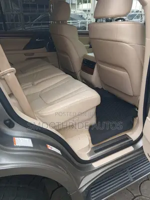 Lexus LX 570 AWD 2018 Gold