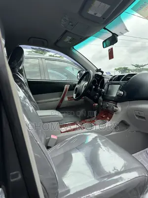 Toyota Highlander 2010 Gray