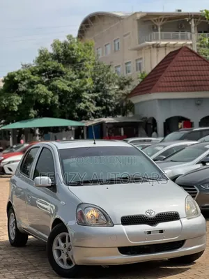Toyota Yaris 2004 Silver