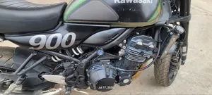 Kawasaki Z900RS 2023 Green