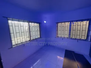 3bdrm Apartment in Secured Street,, Cement for rent