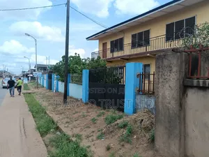 6bdrm Block of Flats in Benin City for sale
