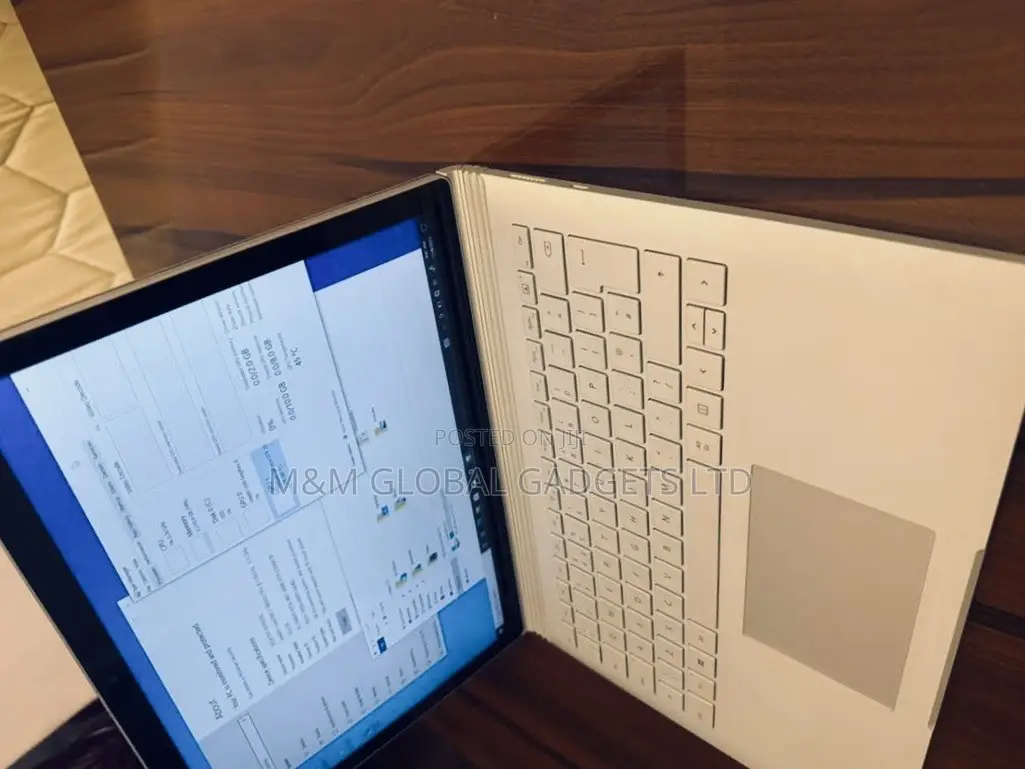 Laptop Microsoft Surface Book 2 16GB Intel Core i7 SSD 512GB