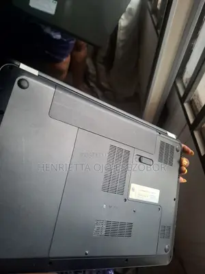 Laptop HP 250 G10 4GB Intel Core Ultra 9 HDD+SSD 512GB