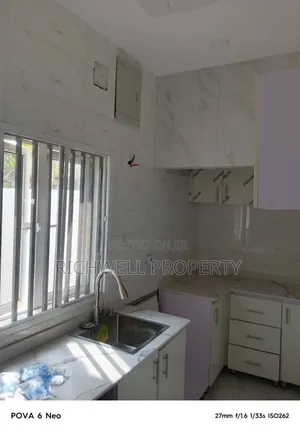 2bdrm Block of Flats in White Gate Oluyole for rent